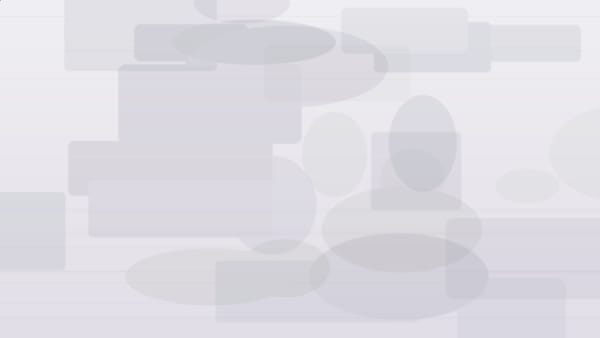 继 4 月上涨趋势之后，BTC 价格在 7.6 万美元附近盘整至 3 月高点